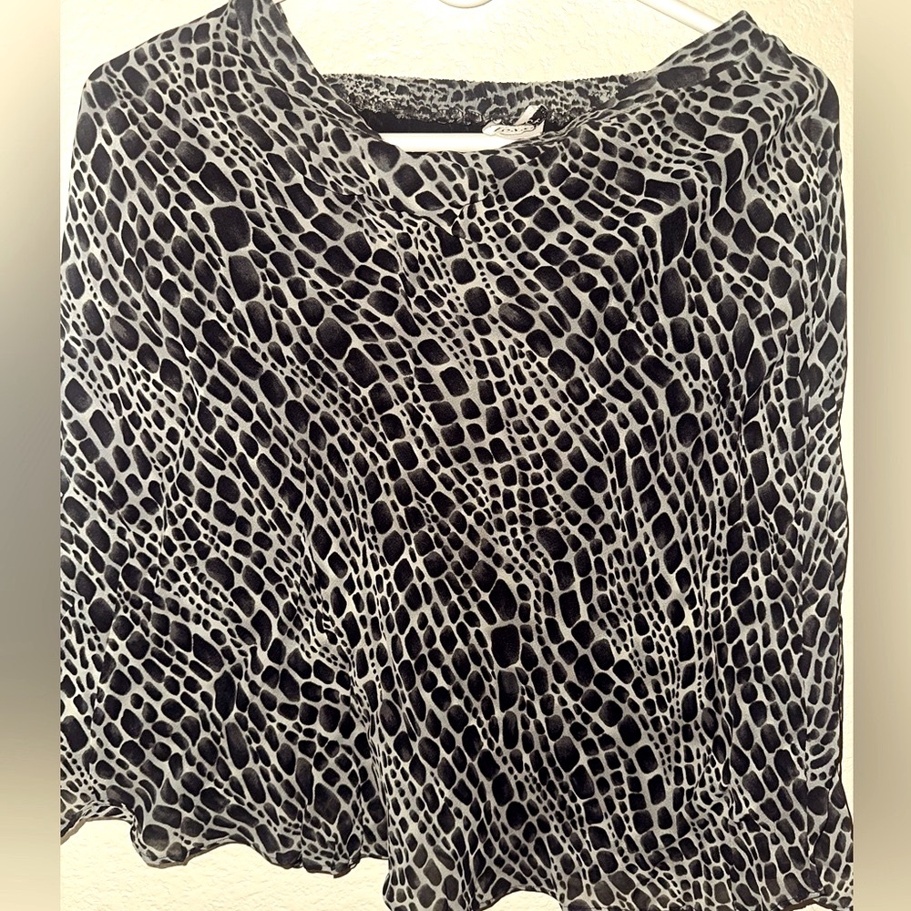 Large Women’s Top